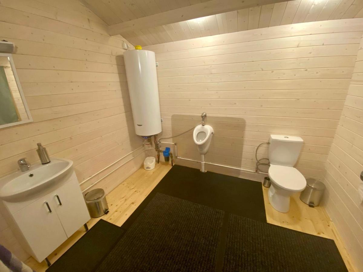 帕尔迪斯基 Pakri Poolsaare Matkaplats酒店 外观 照片